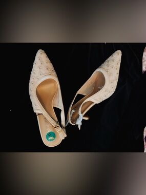 TOP Moda Cream Embellished Pointed Slingback Heels